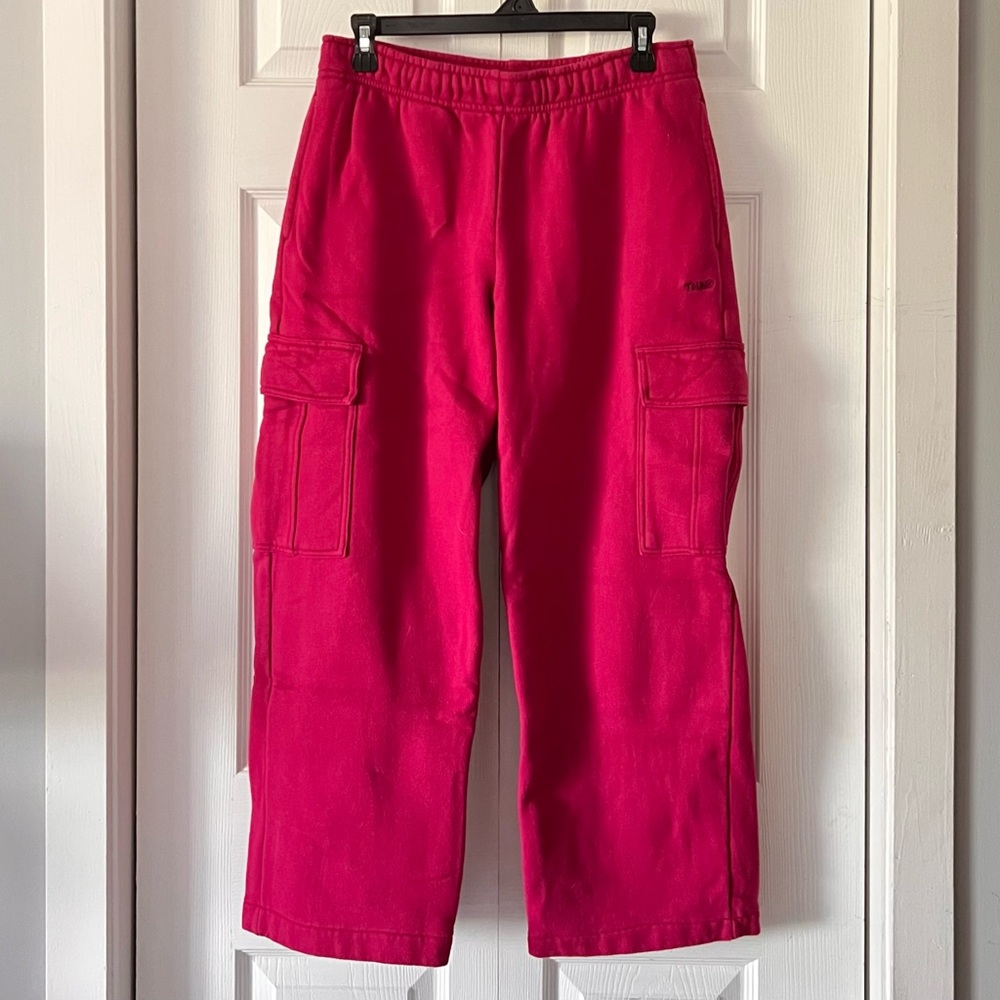 Aritzia TNA Cozy Fit Mega Fleece Cargo Sweatpants